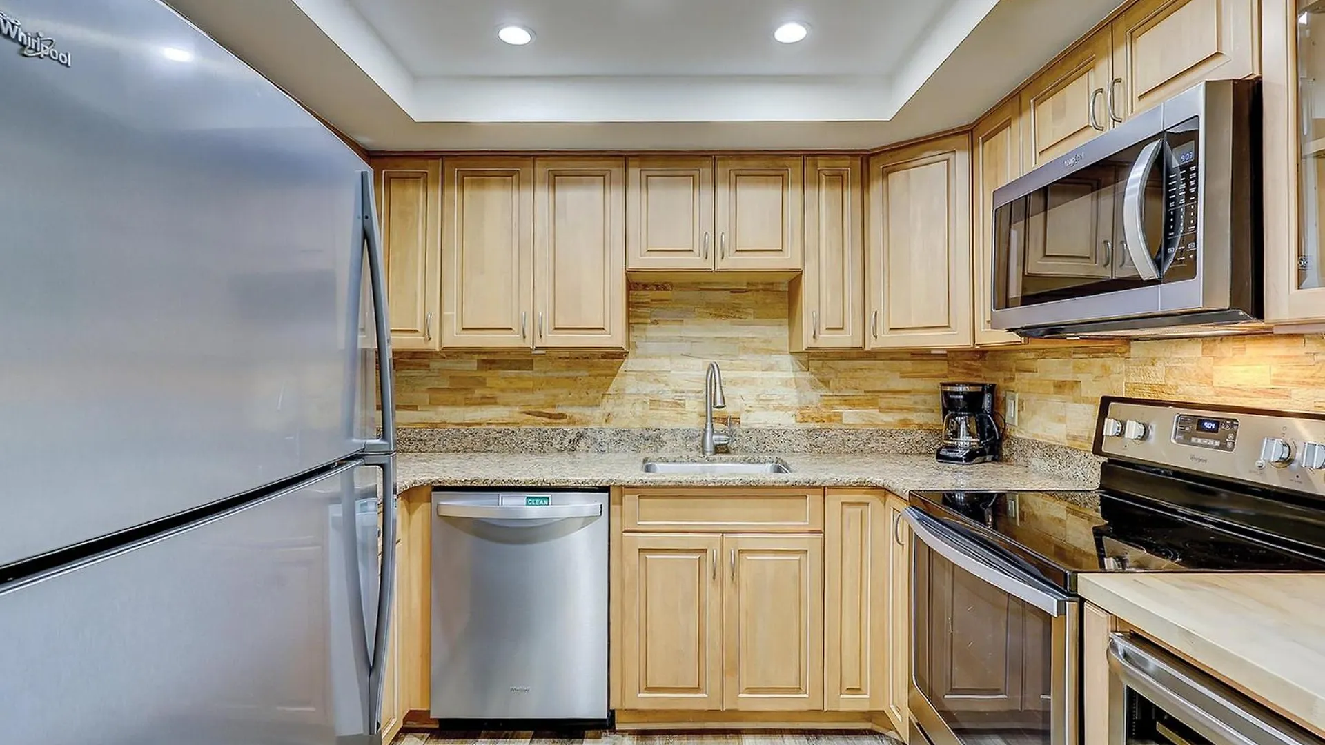 1737 Bluff Renovated Tommy Bahama Water Views Sleeps 6 Sea Pines 펜션 *