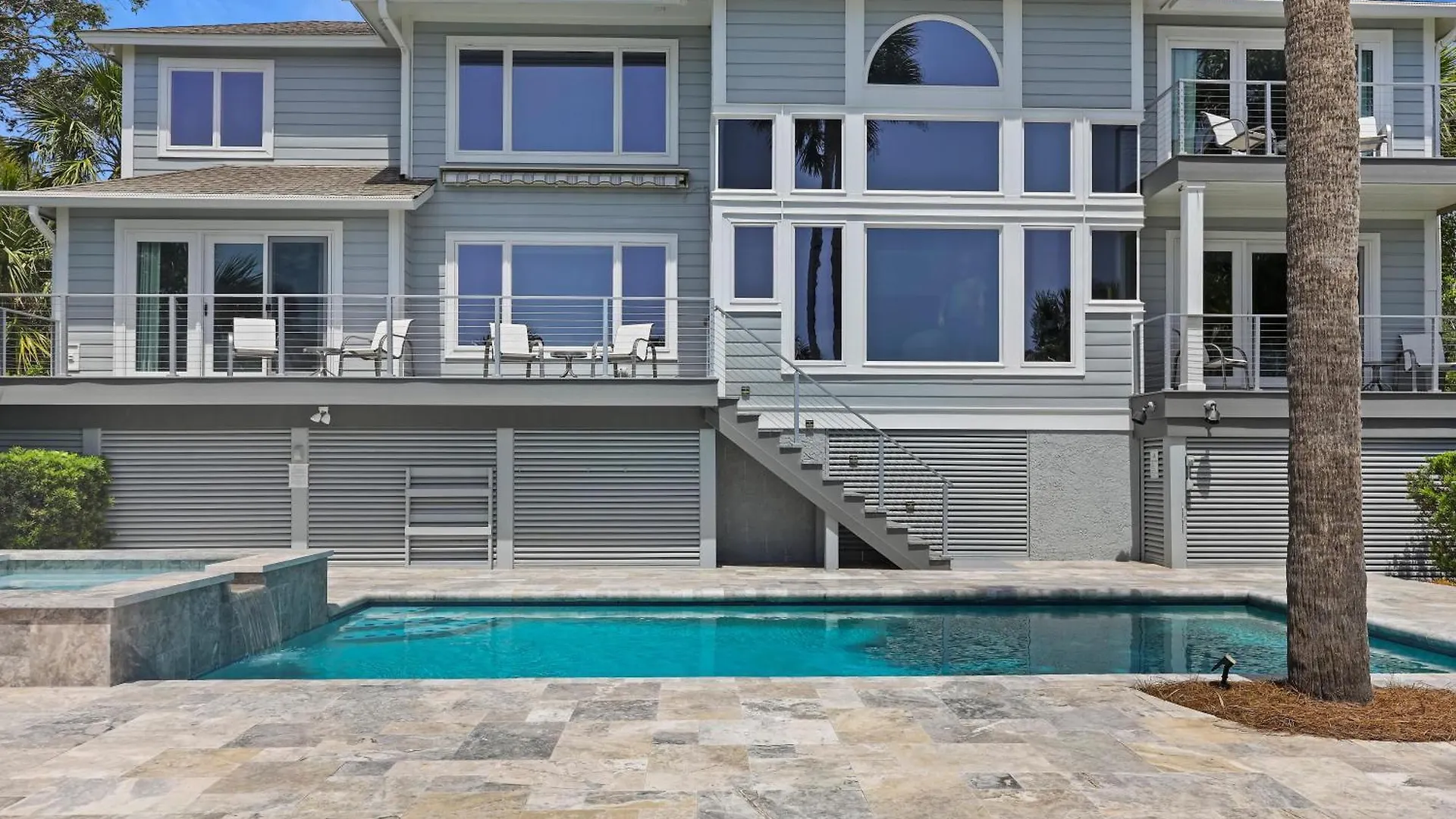 10 Ketch Villa *