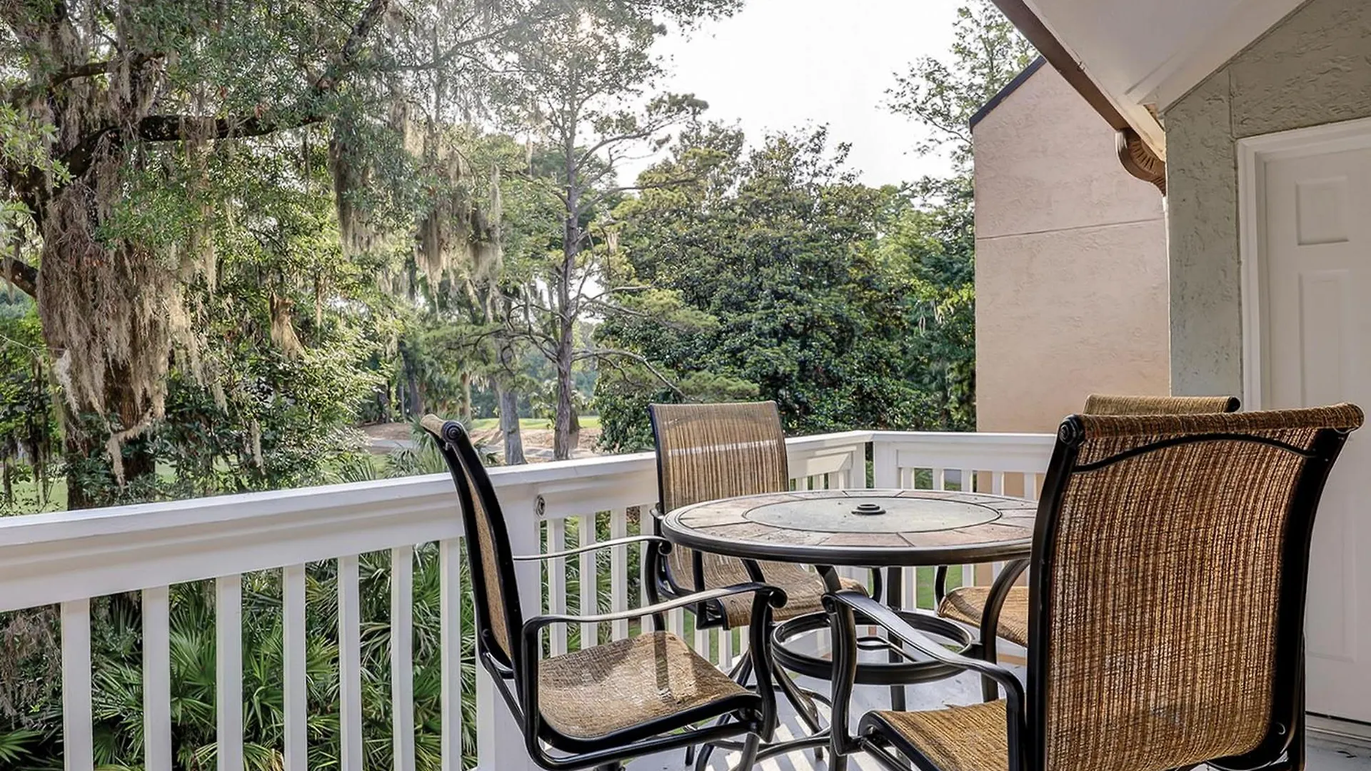 Villa Colonnade Club 154 Hilton Head Island