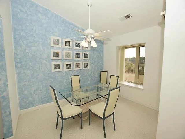 Villa 1742 Bluff *