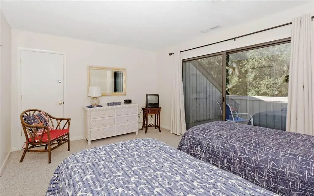 Tennismaster - Three Bedroom - 1102 *