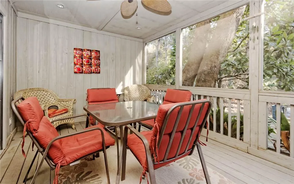 Tennismaster - Three Bedroom - 1102 *