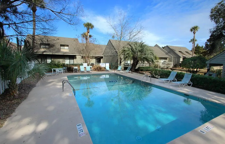 Queens Grant - Two Bedroom - 529 Apartment *