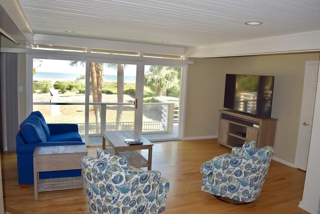 Holiday home Direct Oceanfront Luxury Home- Cassina Palms *