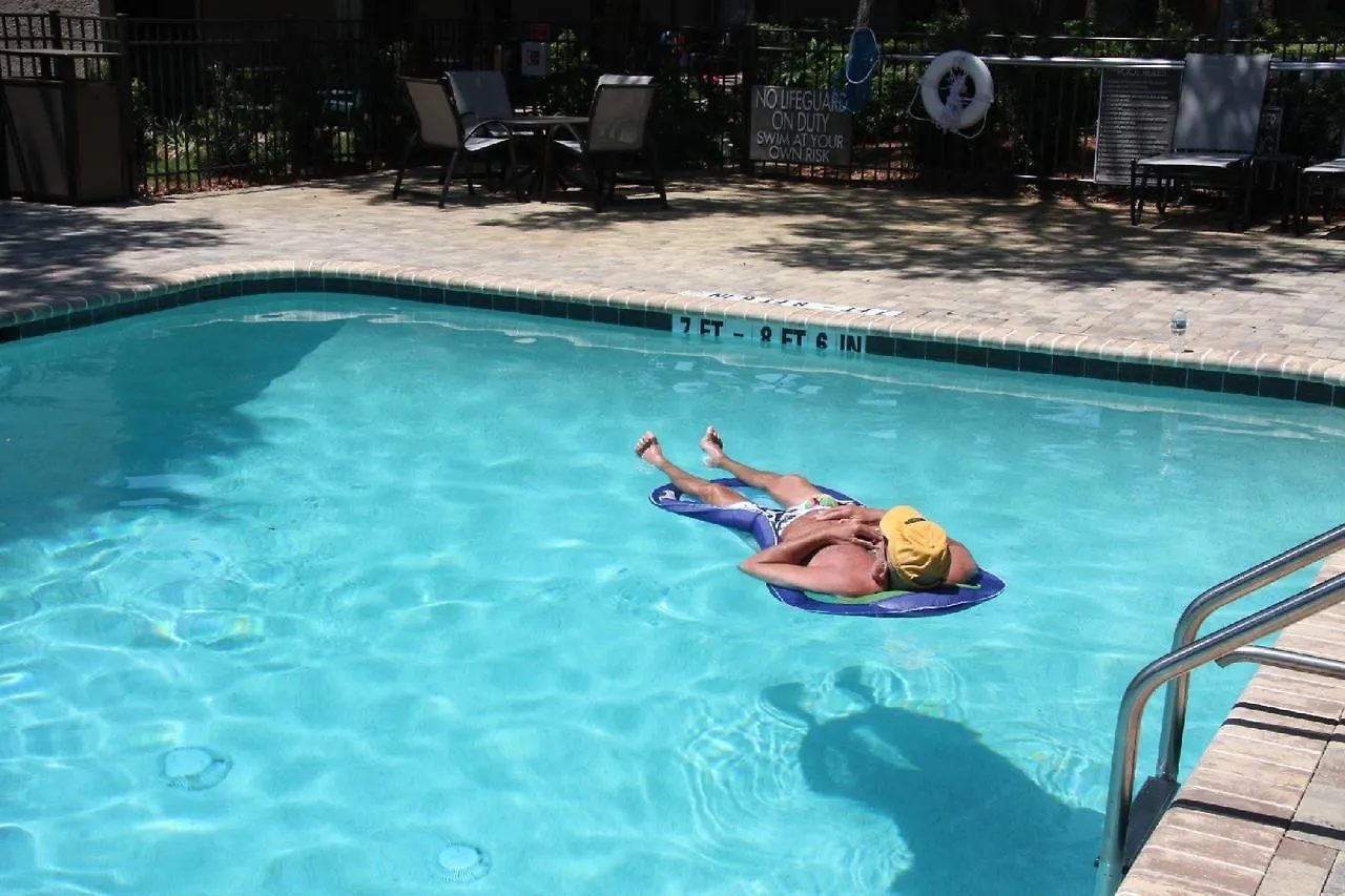 Villa Ocean Villas Deluxe - Oceanfront - Steps To Beach - Great Location - Heated Pool April Hilton Head Island