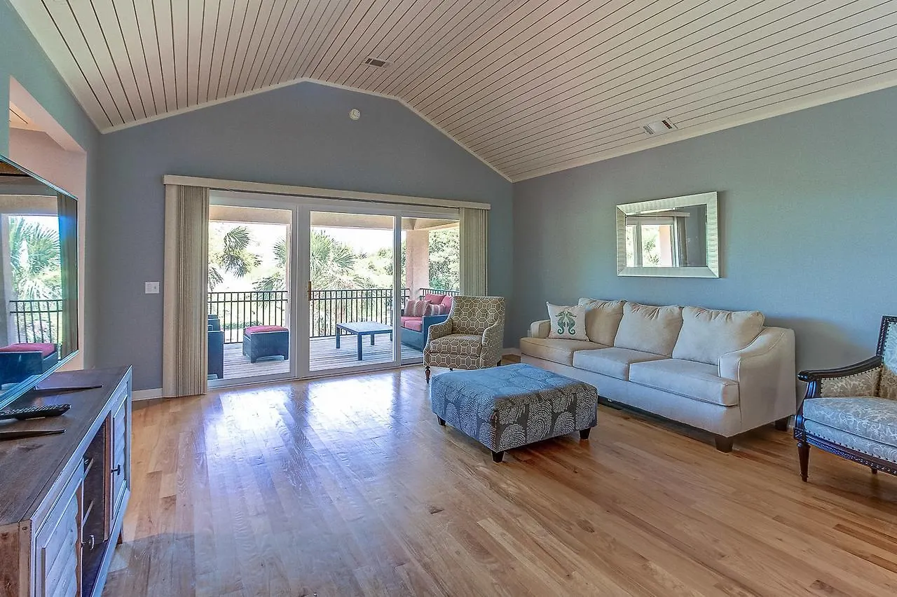 Holiday home Direct Oceanfront Luxury Home- Cassina Palms