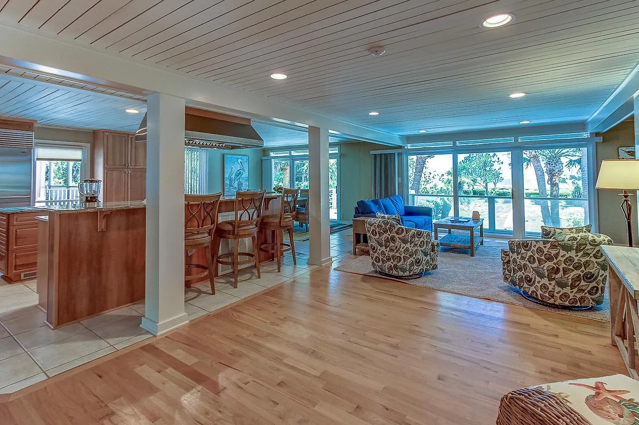 Direct Oceanfront Luxury Home- Cassina Palms