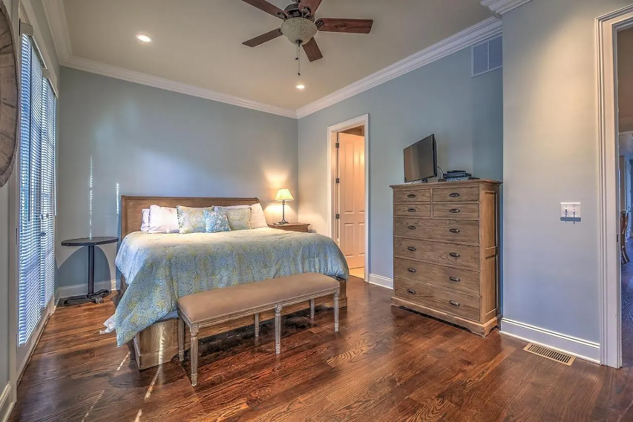 11 Corine Lane *