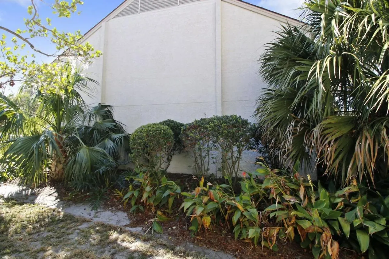 Island House 138 *