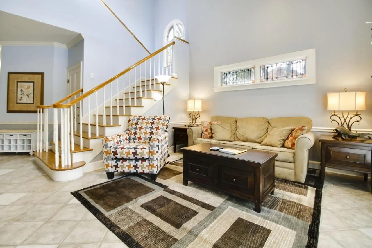 Devonshire 112 Apartment *