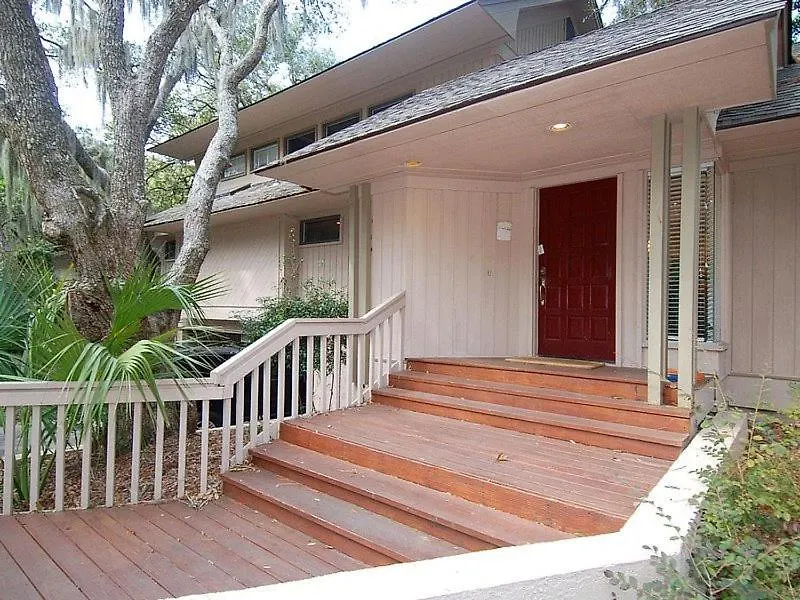 South Sea Pines 84 *