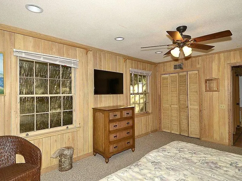 North Sea Pines 119 *