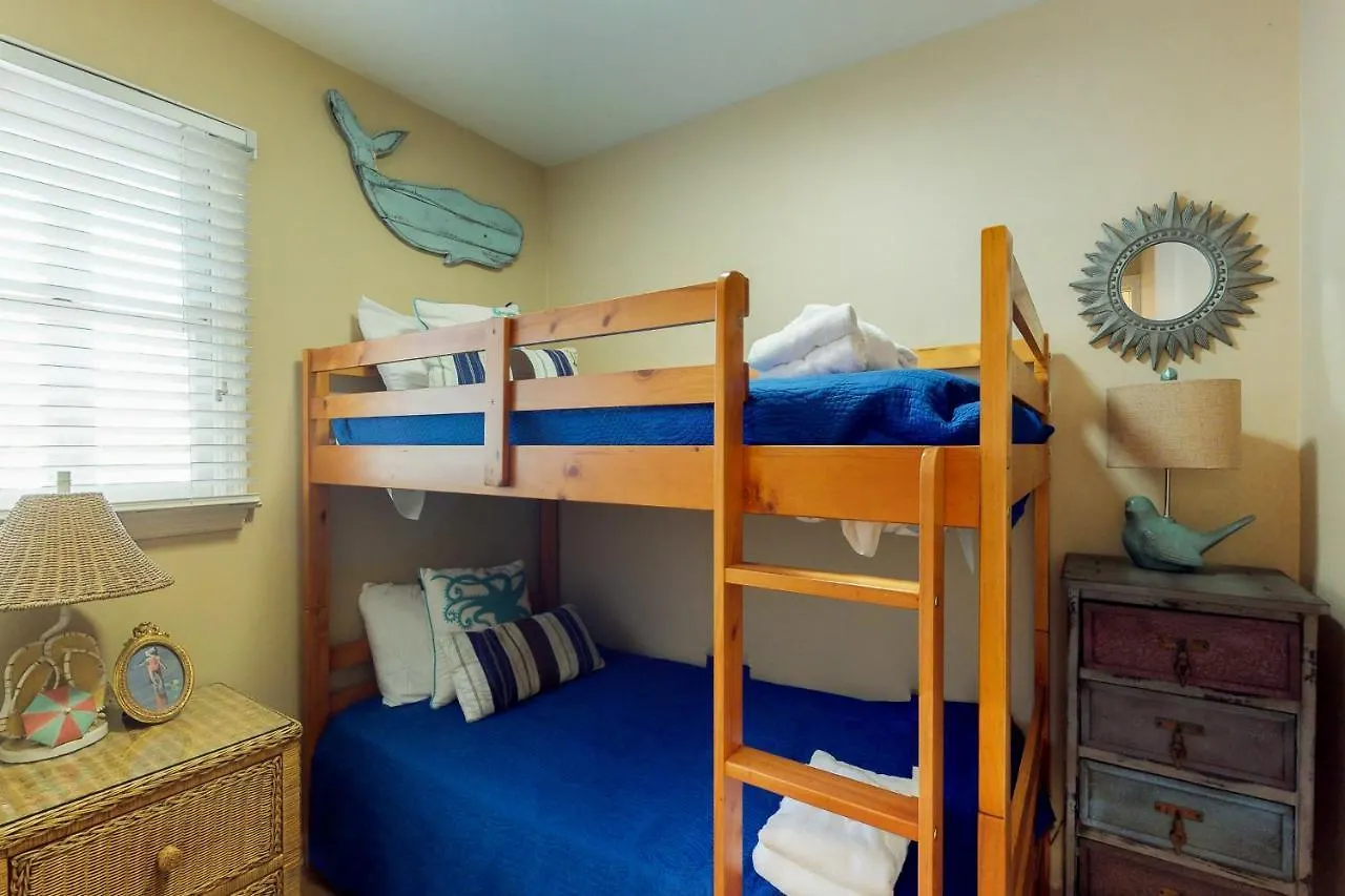 Apartment Colonnade Club 204 *