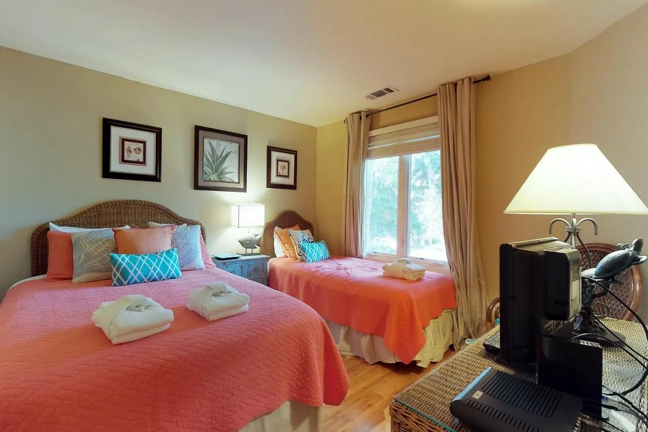 Apartment Colonnade Club 204 *