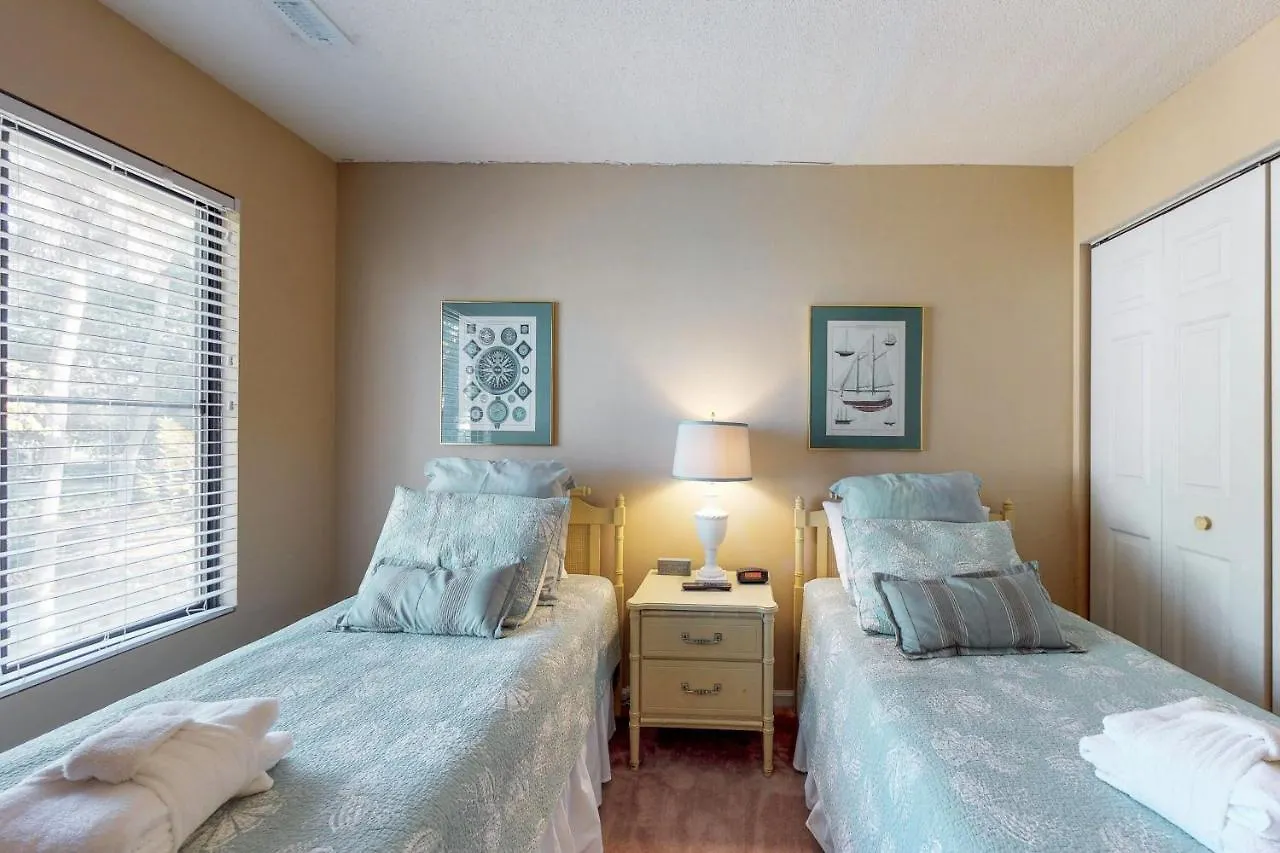 Apartment Beachwalk 104