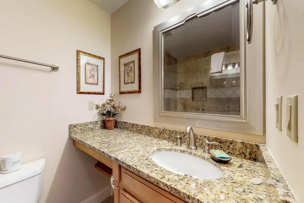 Apartment Beachwalk 104