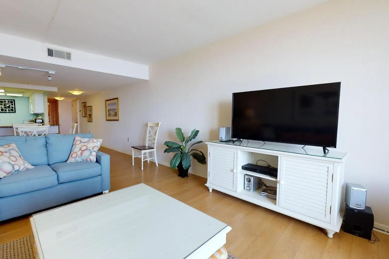 Island Club 5 Apartment