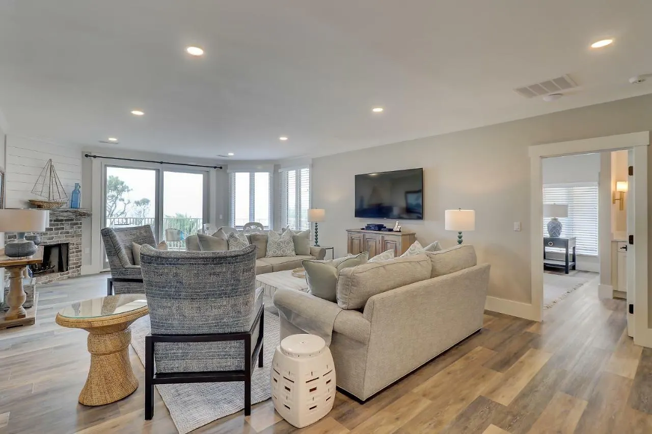 3001 Turtle Lane Club Villa *