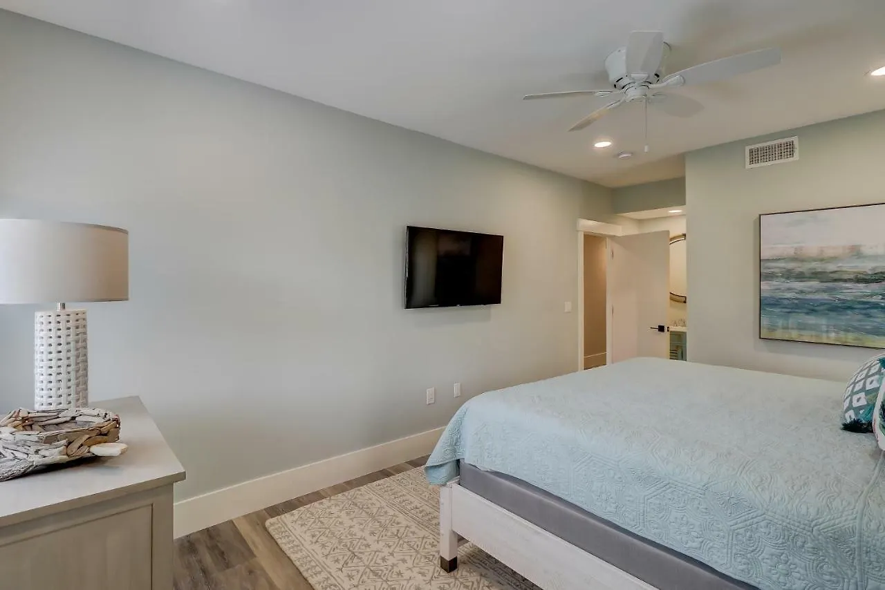 3001 Turtle Lane Club Villa *