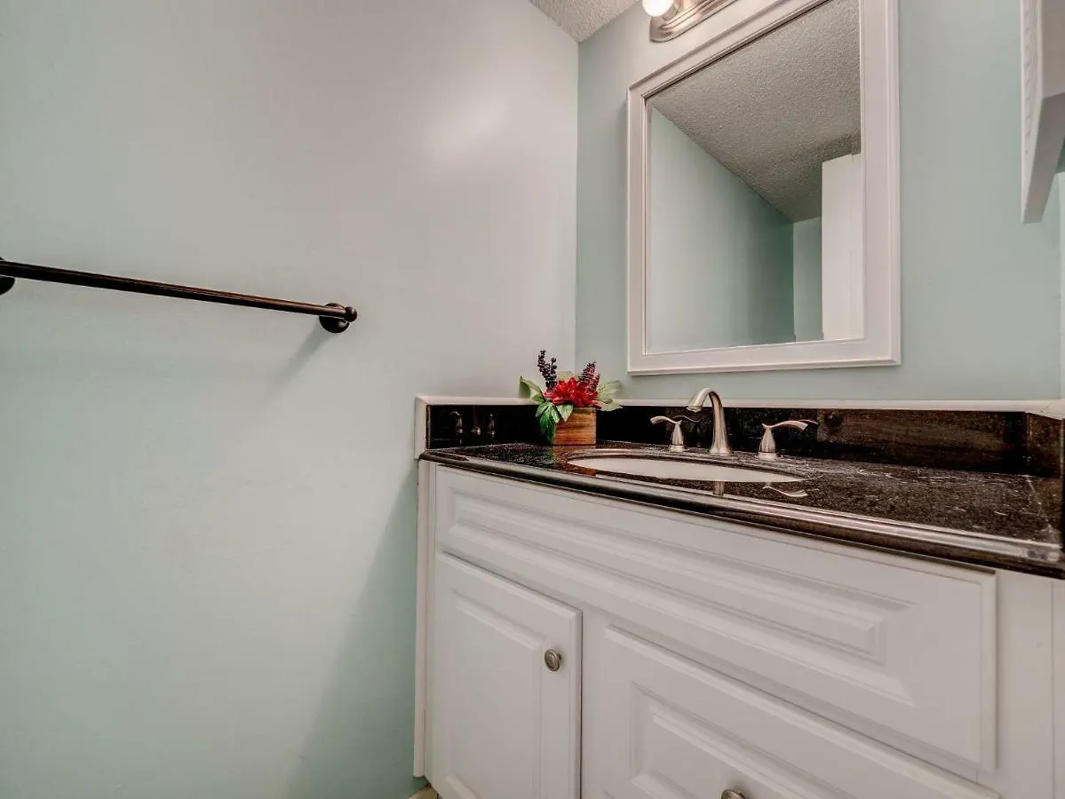 Holiday home Sailmaster 37, 2 Bedrooms, Sleeps 6, Pool, Patio *