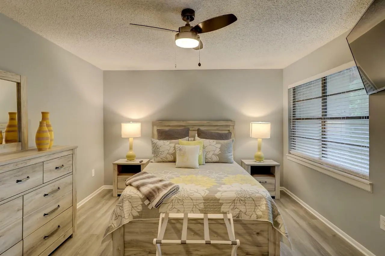 Away #111 Holiday home