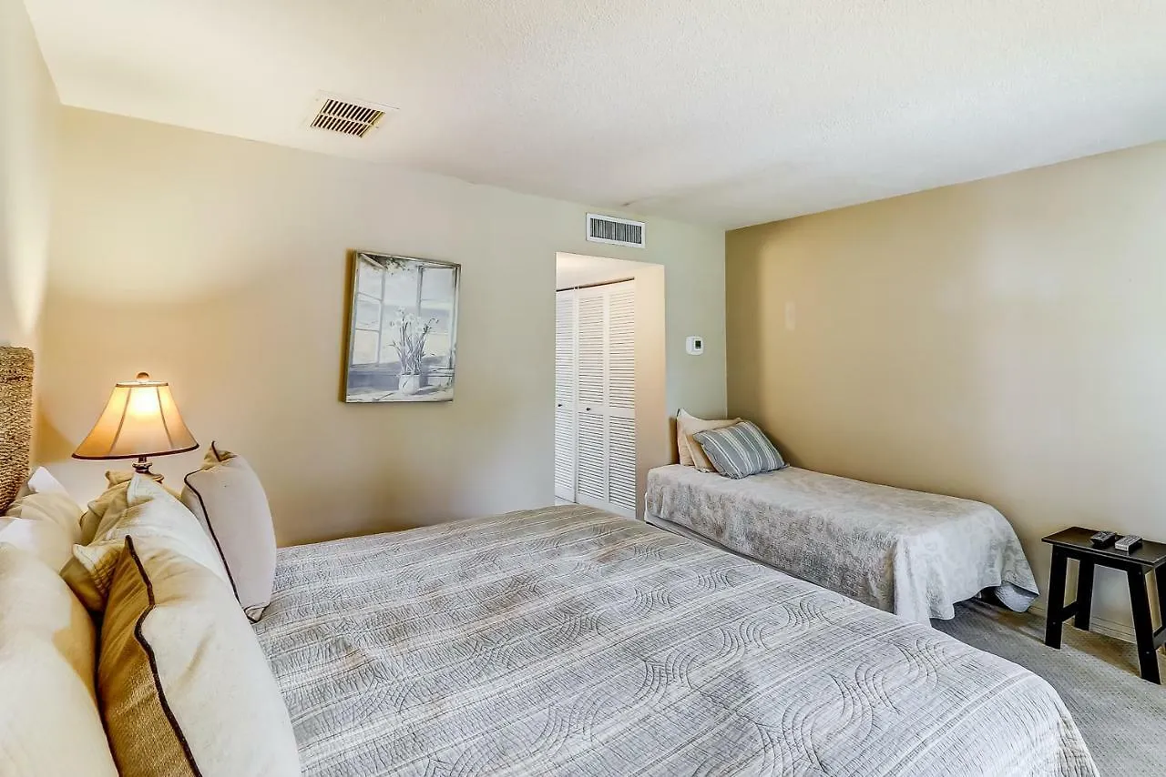 Ocean Cove 824 *