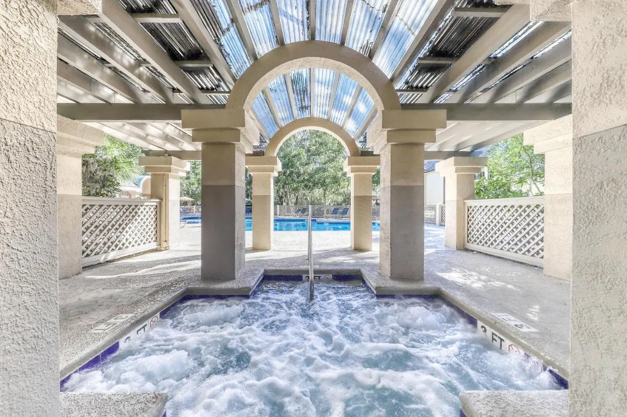 Colonnade Club 204 Apartment Hilton Head Island
