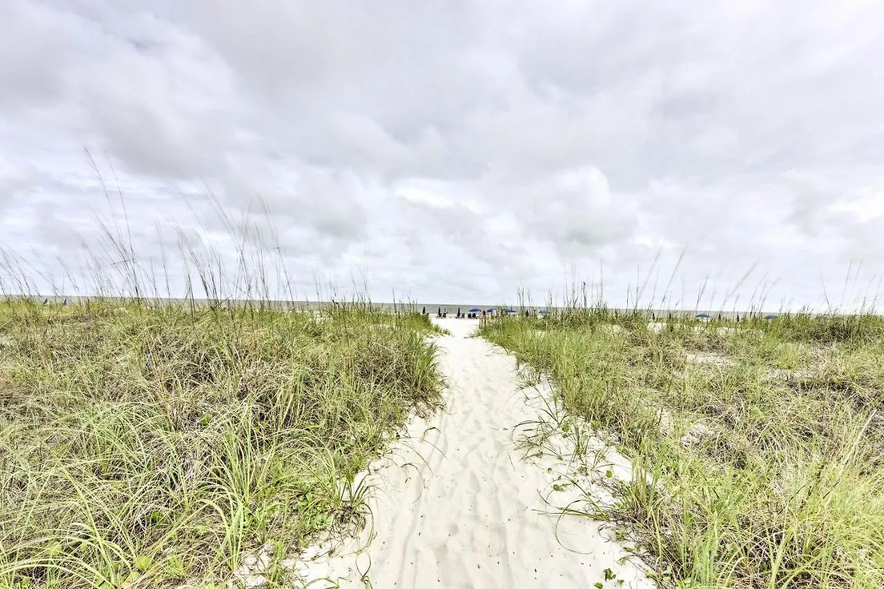 Apartment Walk To In Hilton Head! *