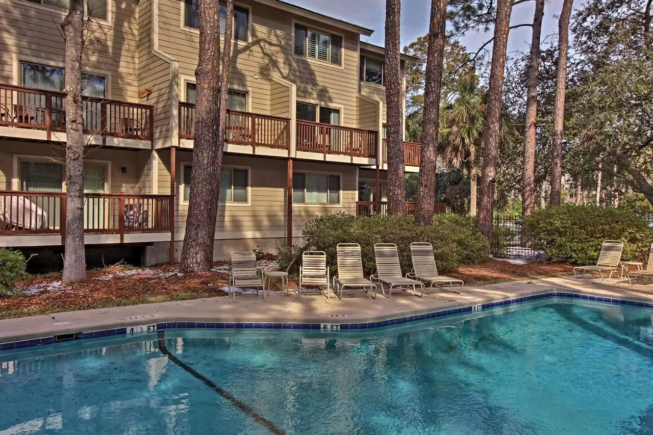 Hilton Head With Balcony - Walk To Beach! Villa Hilton Head Island