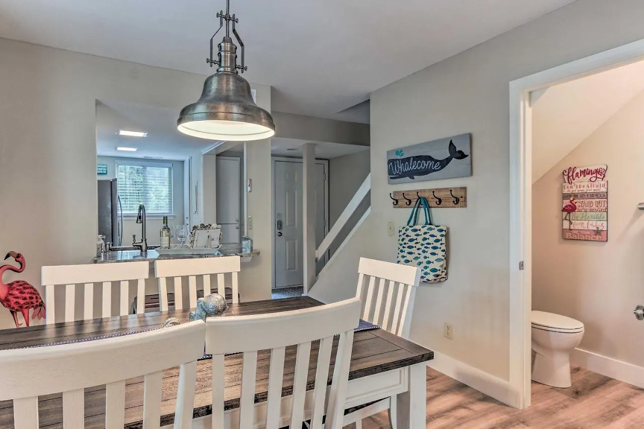 Hilton Head With Balcony - Walk To Beach! * Hilton Head Island