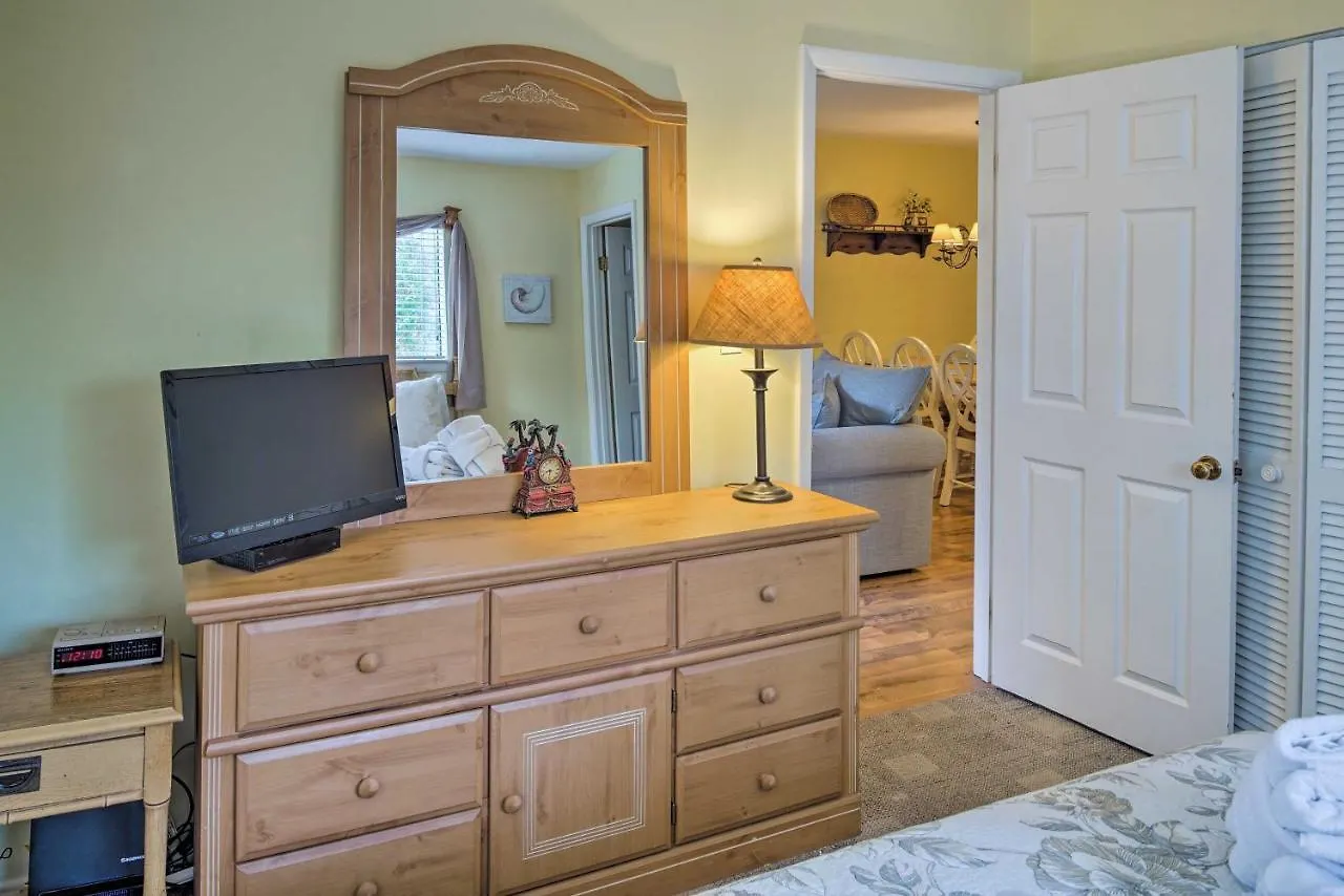 Apartamento Hilton Head - Walk To Folly Field Beach!