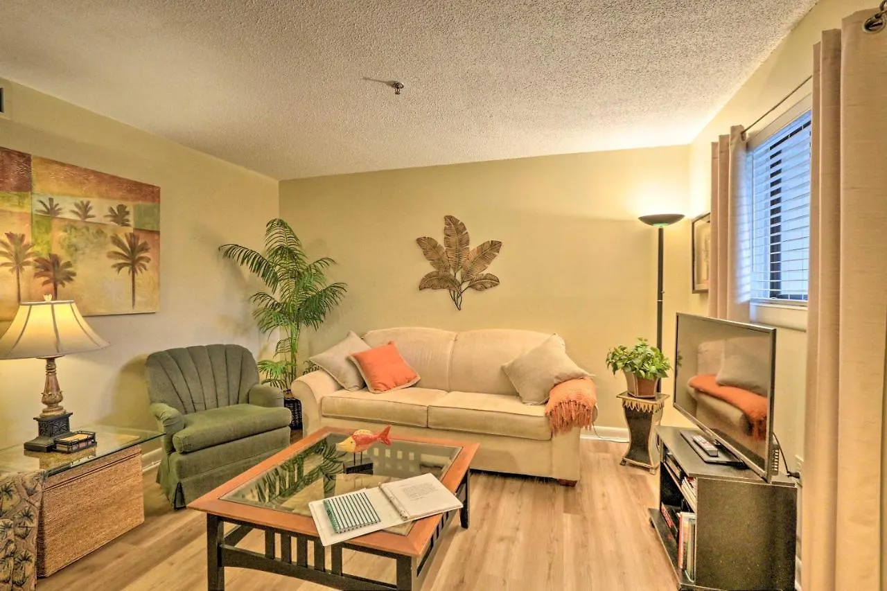 Hilton Head With Amenities Walk To Beach! Hilton Head Island