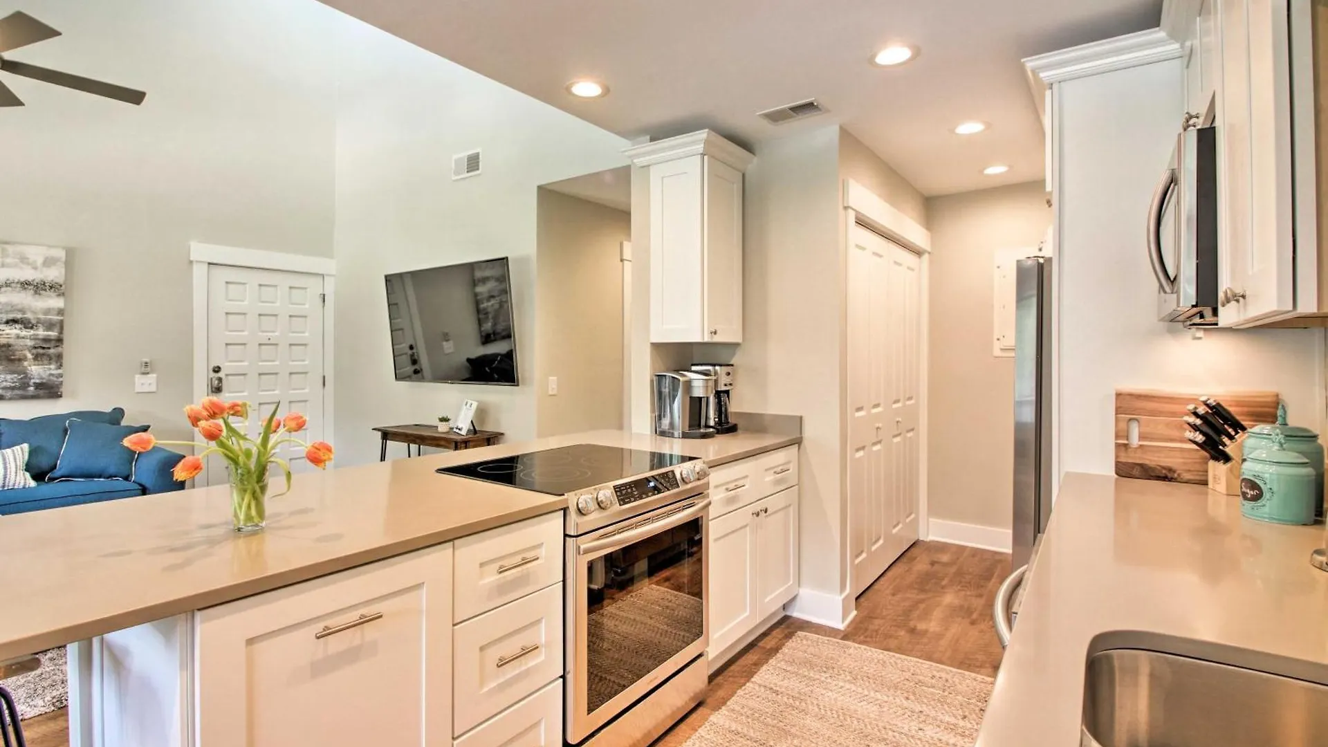 With Golf Course Views, Walk To Harbour Town! Hilton Head Island