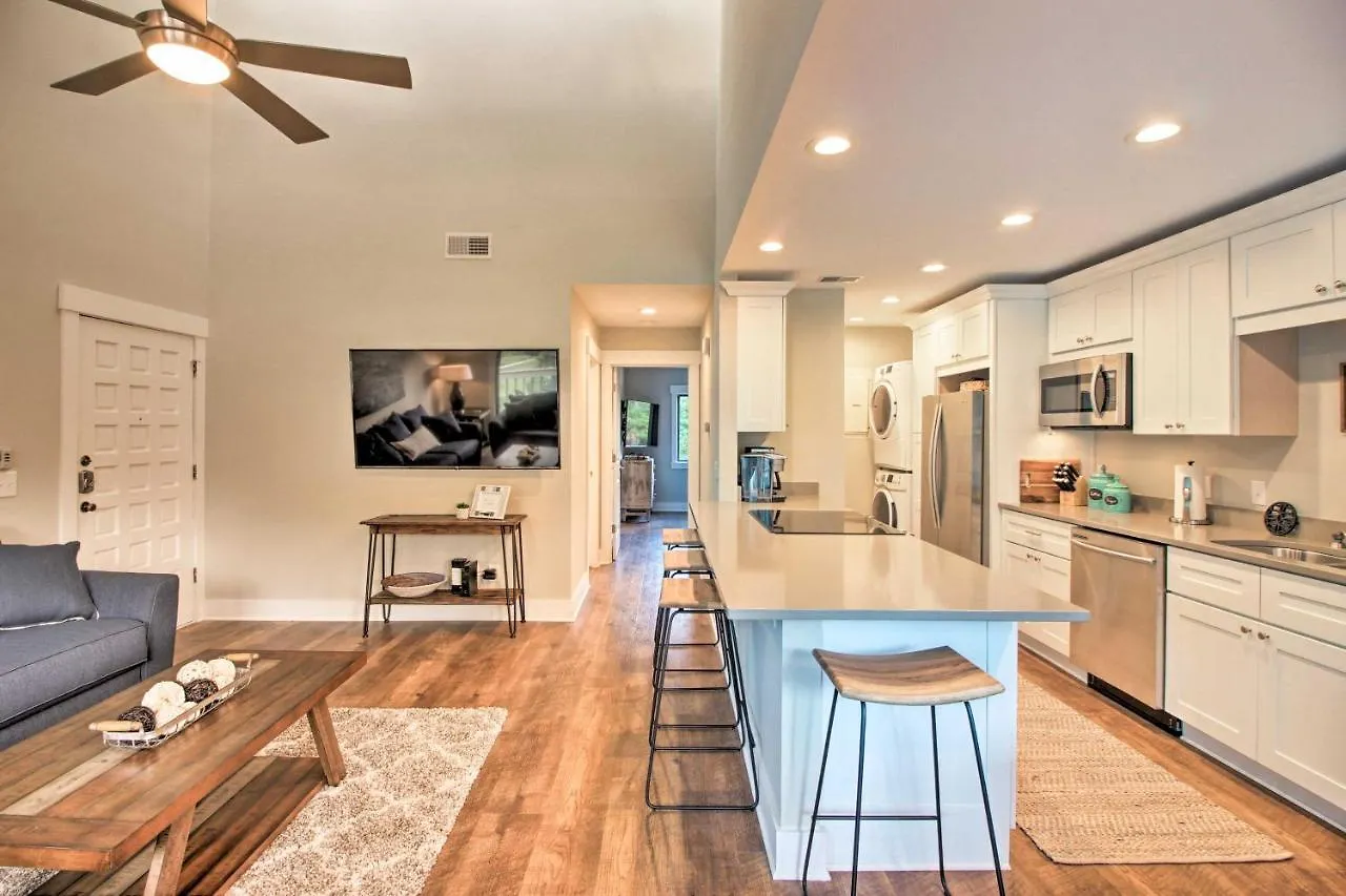 With Golf Course Views, Walk To Harbour Town!