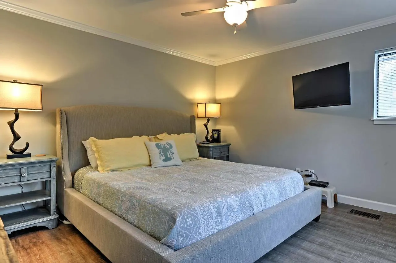Updated Hilton Head Balcony, Walk To Apartment *