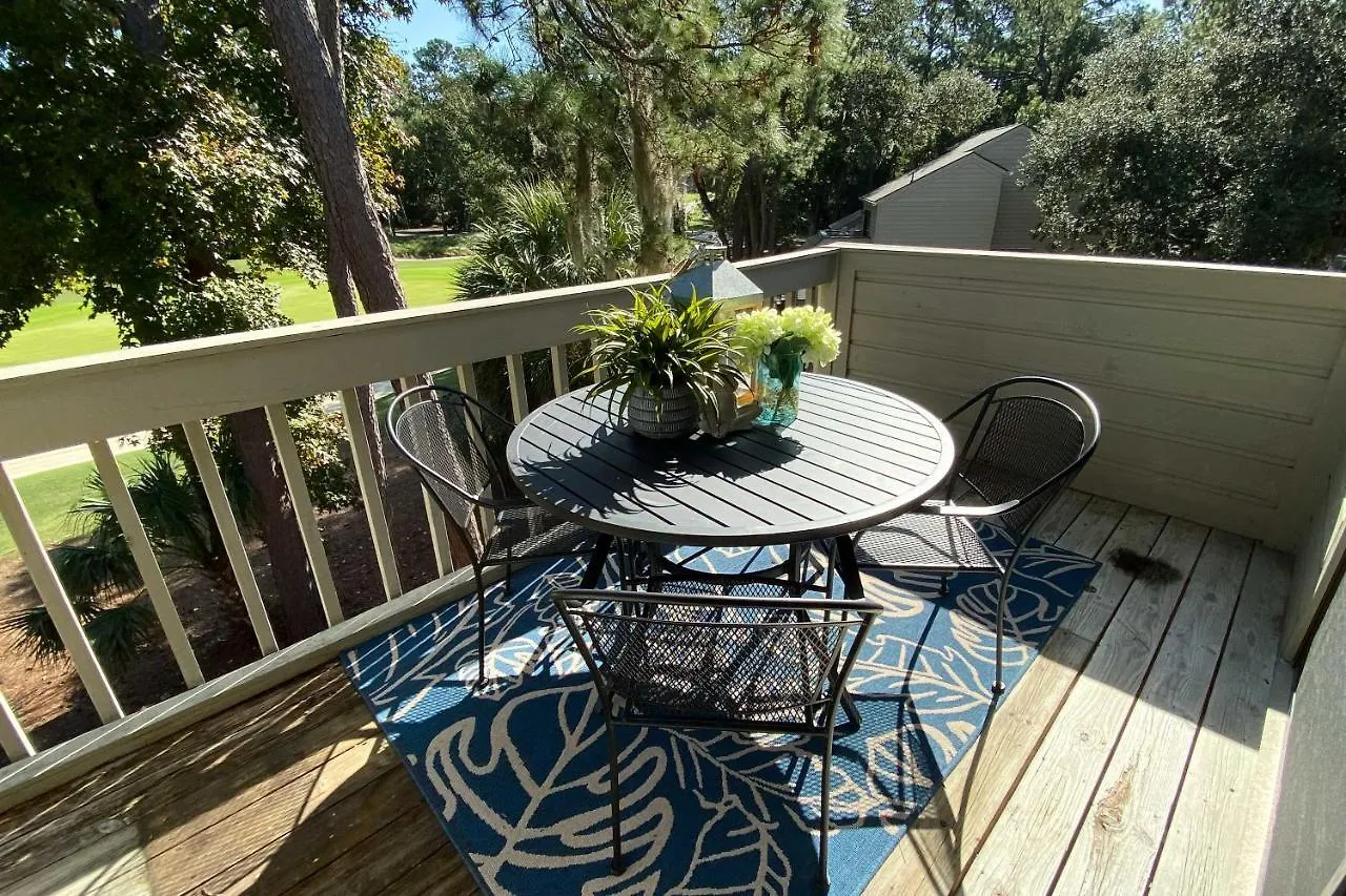 Apartment With Golf Course Views, Walk To Harbour Town! Hilton Head Island