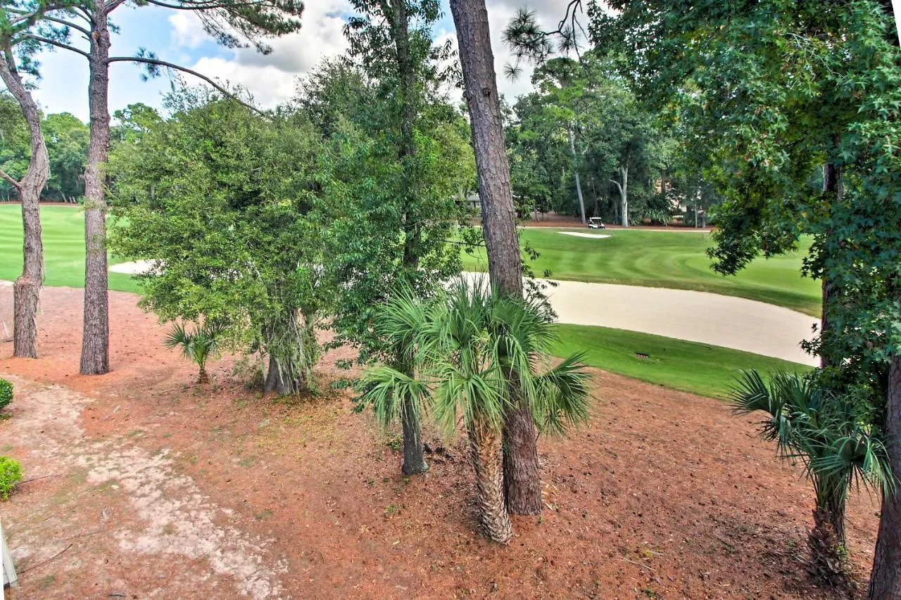 With Golf Course Views, Walk To Harbour Town! Apartment