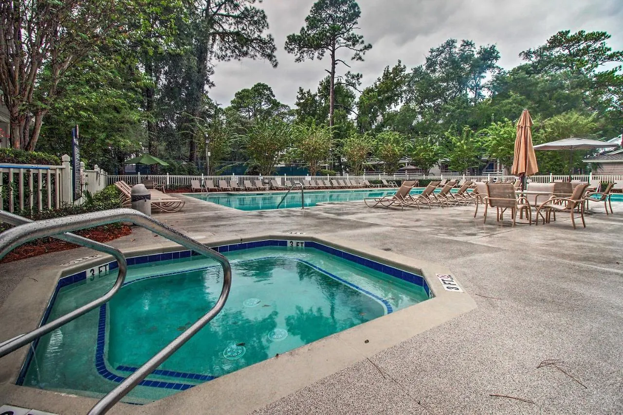 Hilton Head Pool Deck Access, Walk To * Hilton Head Island