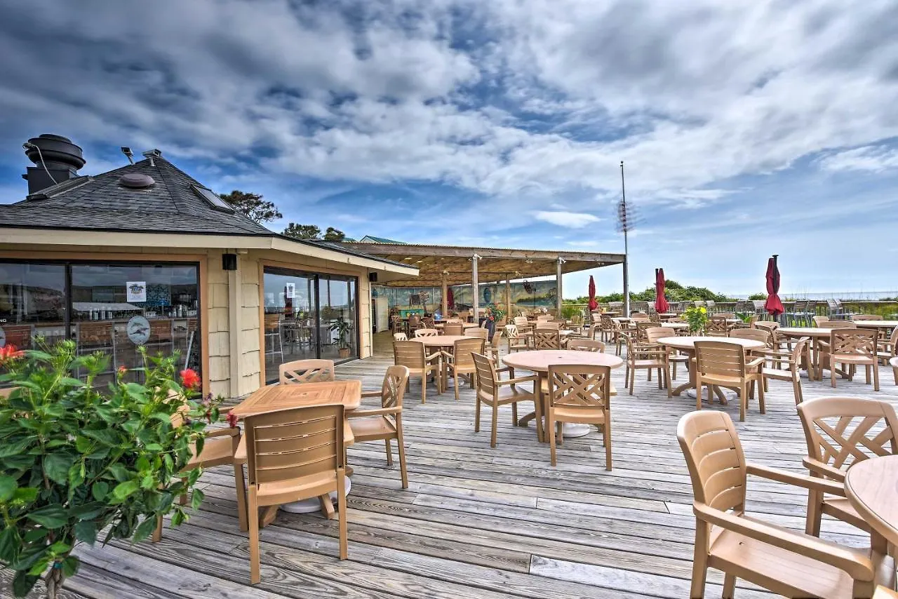 Hilton Head With Pool, And Dining * Hilton Head Island