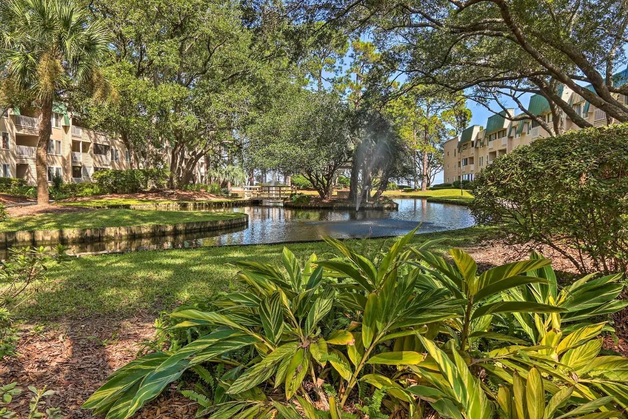 Colorful Hilton Head With And Pool Access! * Hilton Head Island