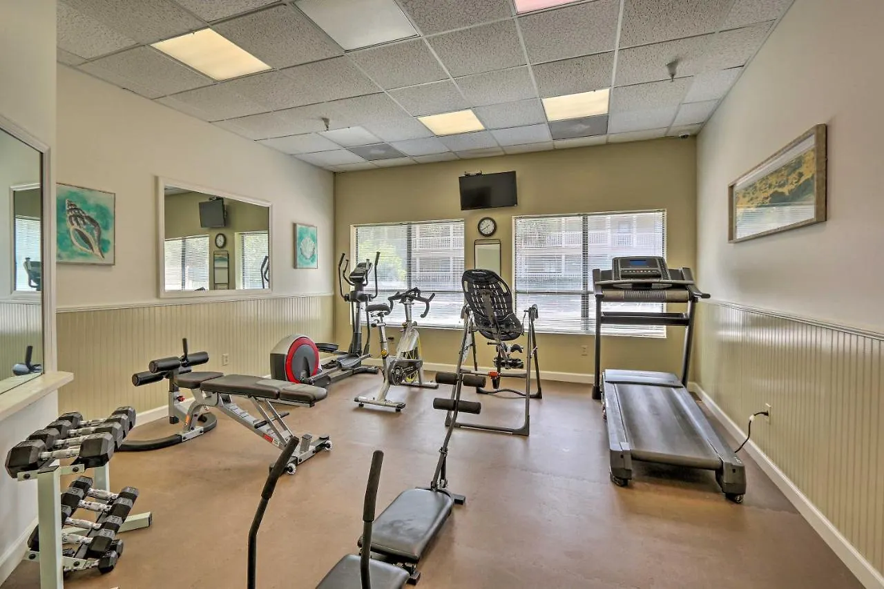 Apartment Colorful Hilton Head With And Pool Access! *