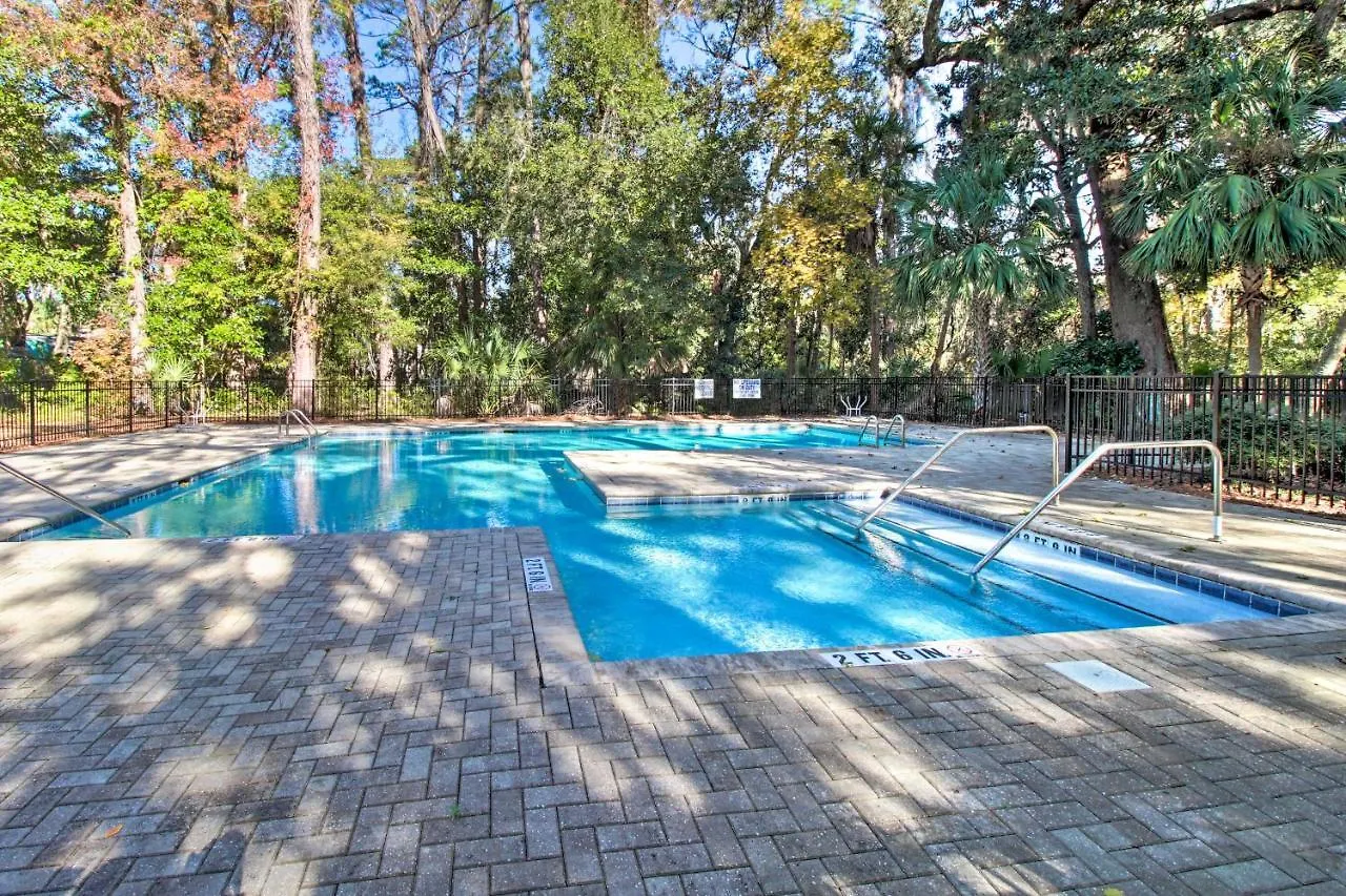 Spacious 1 Mile To Club And Harbour Town! Holiday home Hilton Head Island