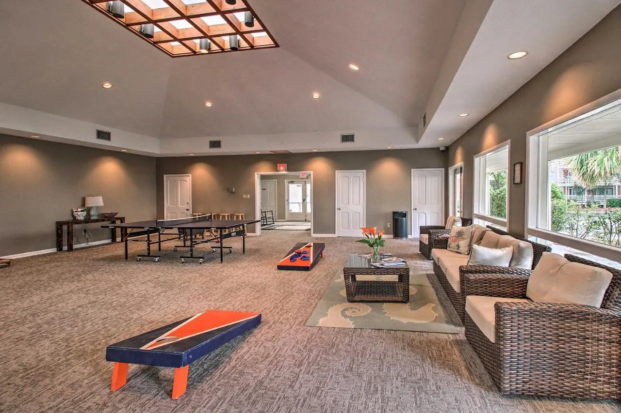 Hilton Head With Pool Access Less Than Half Mi To Apartment