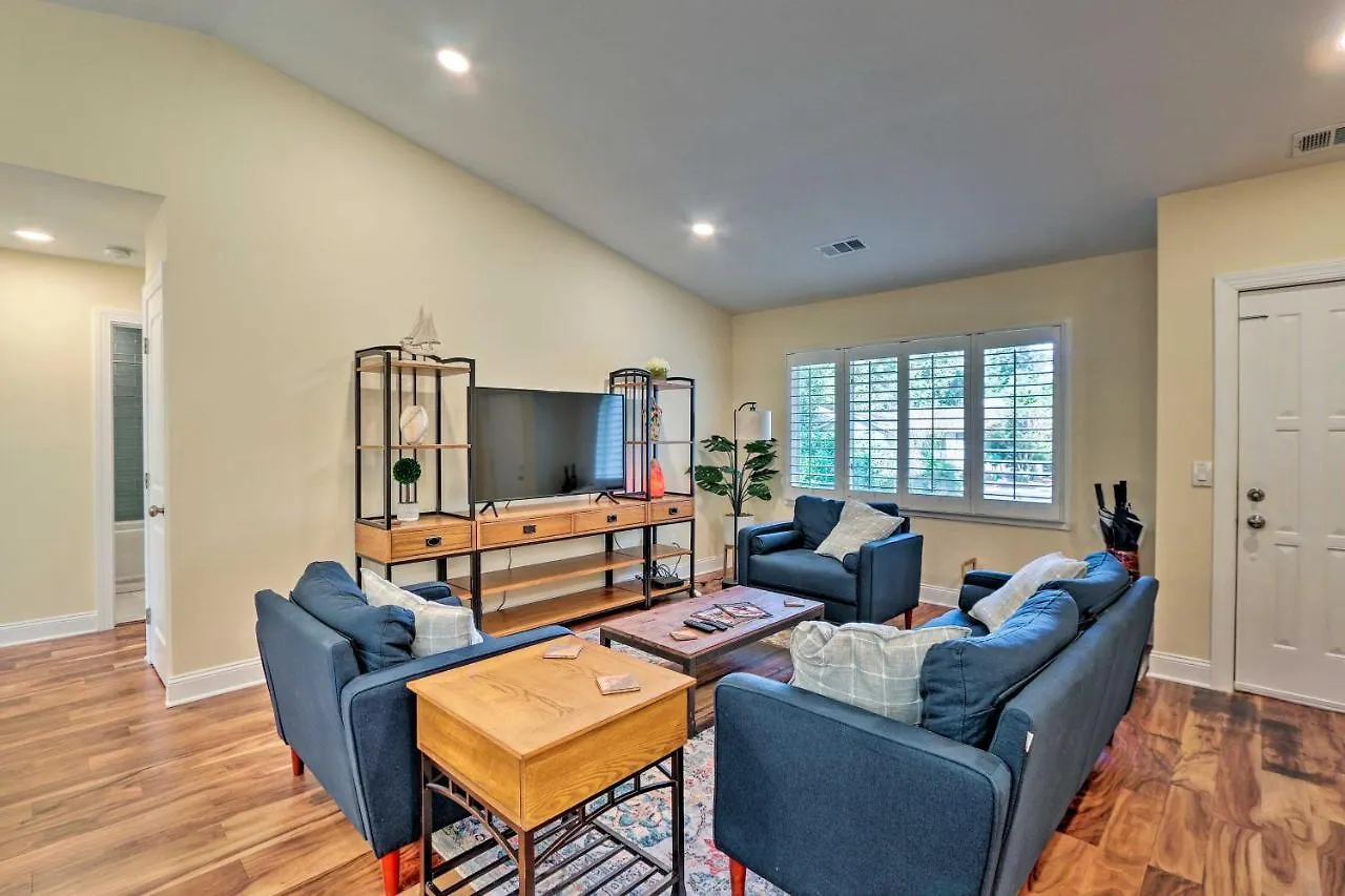 Sea Pines Escape With Deck About 2 Mi To Beach! Holiday home Hilton Head Island
