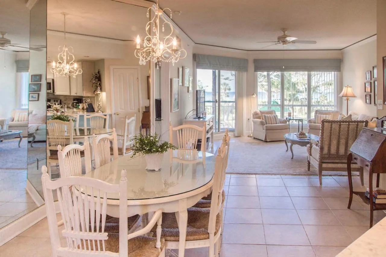 Windsor Court North Holiday home
