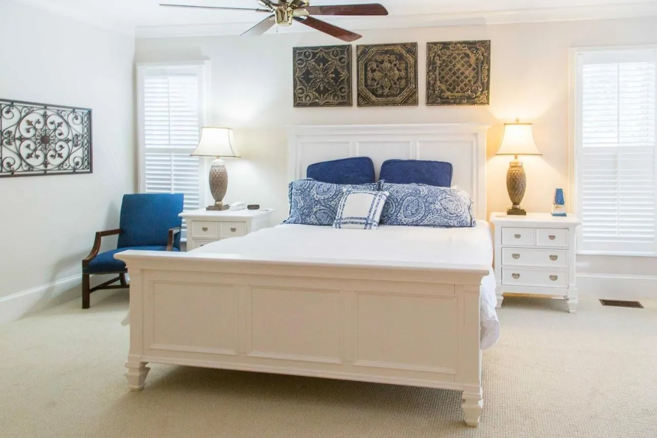 25 Belted Kingfisher Holiday home