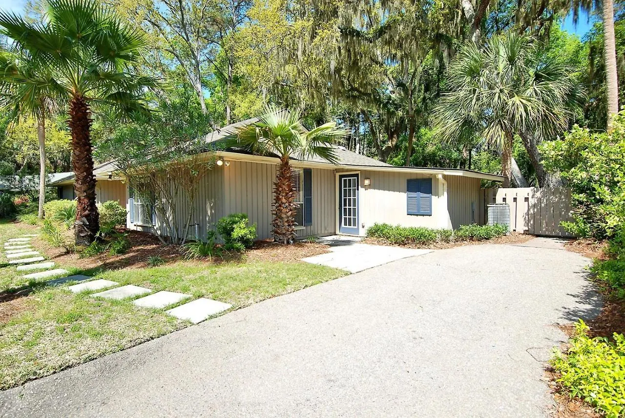 4 Pelican Street