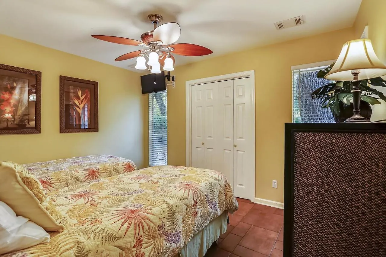 4 Pelican Street Holiday home *