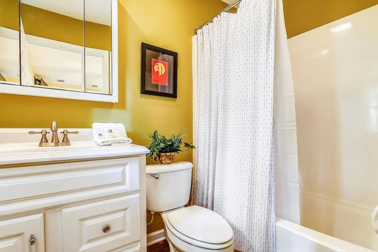4 Pelican Street Holiday home