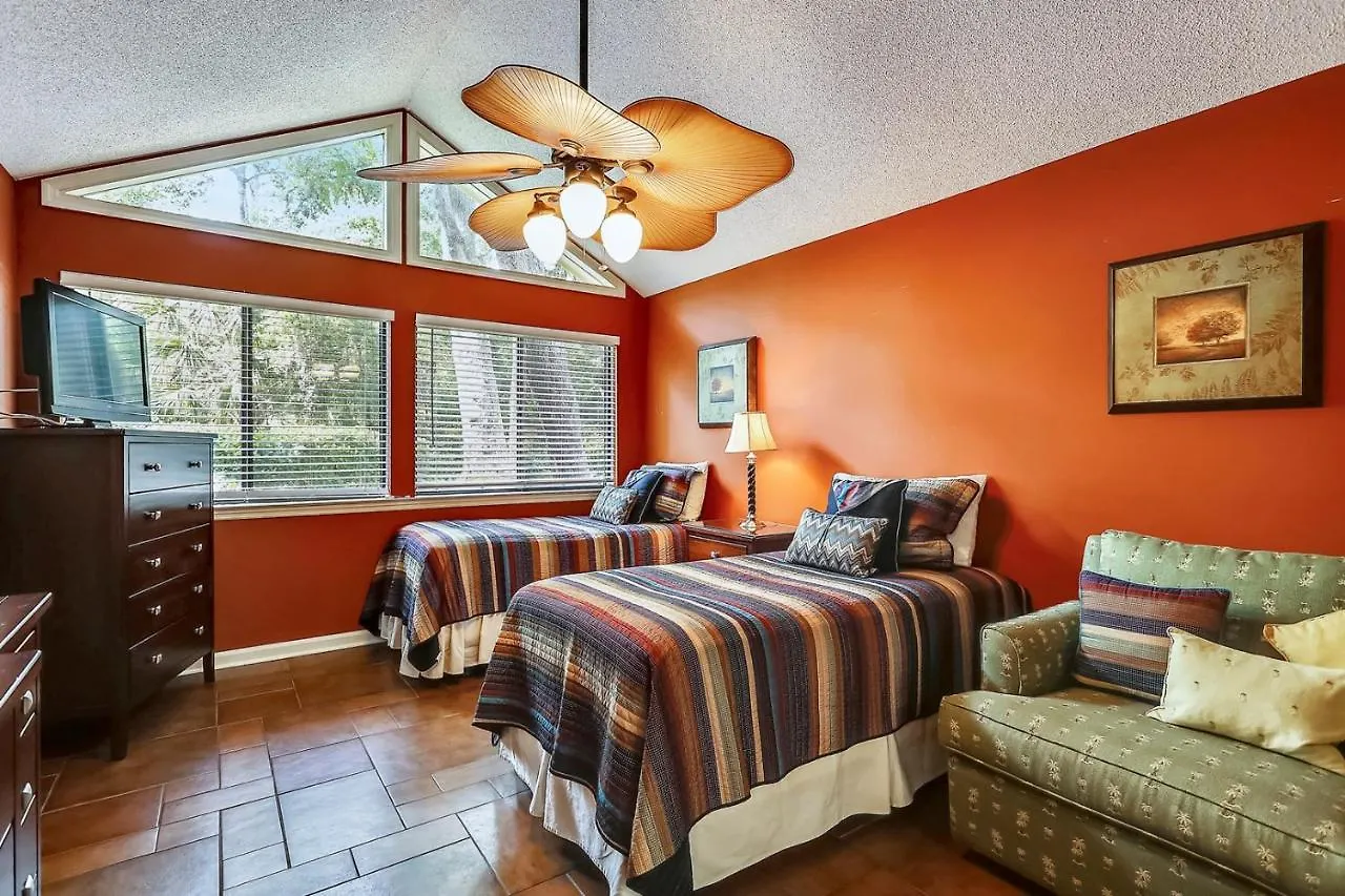 4 Pelican Street * Hilton Head Island